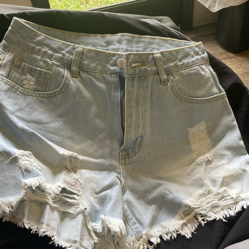 SHEIN Light Blue Frayed Hem Jean Shorts